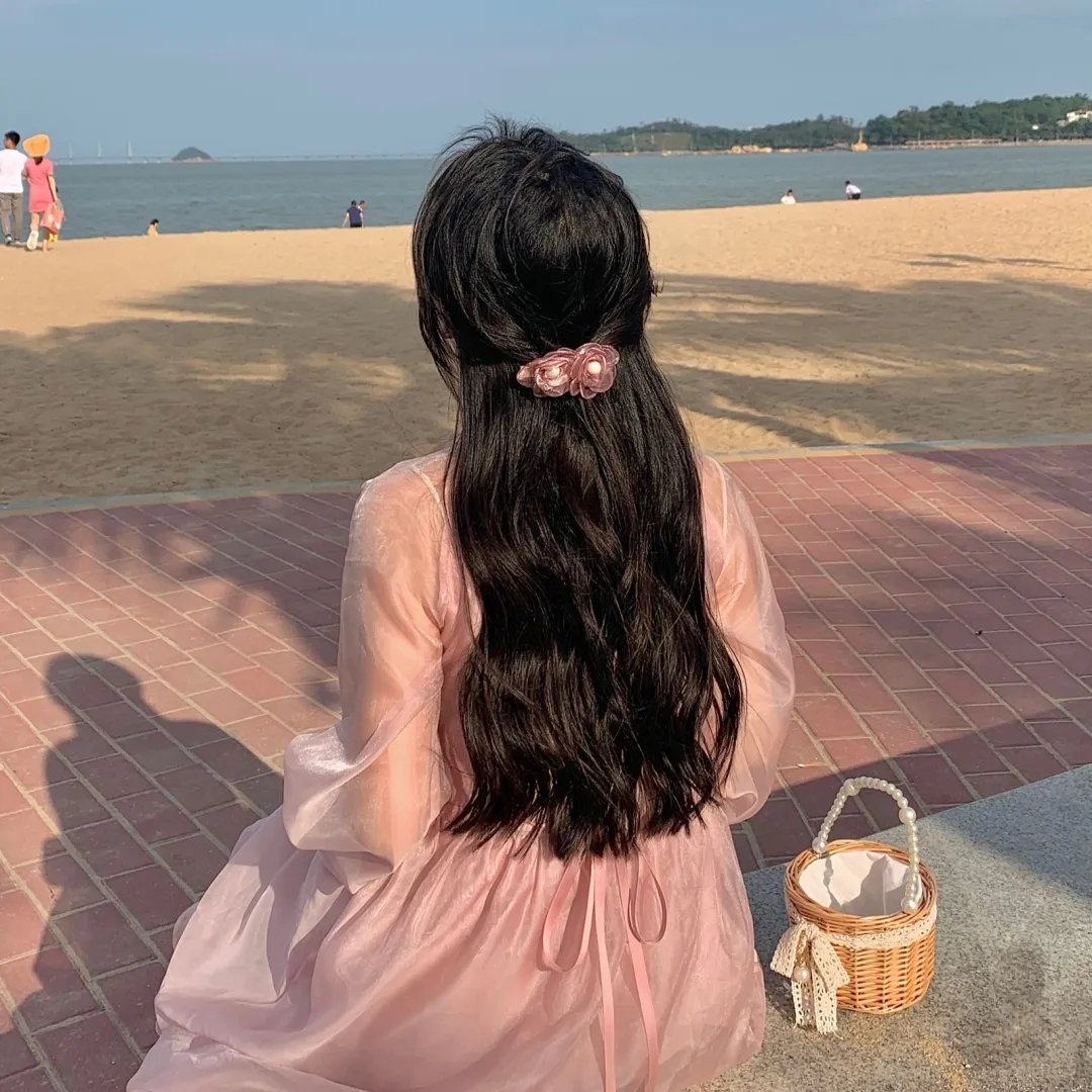 女鬼来敲门